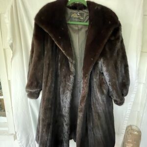 Pollack’s Fur Reading Pottsville Dark Jacobean beautiful Mink stunning condition